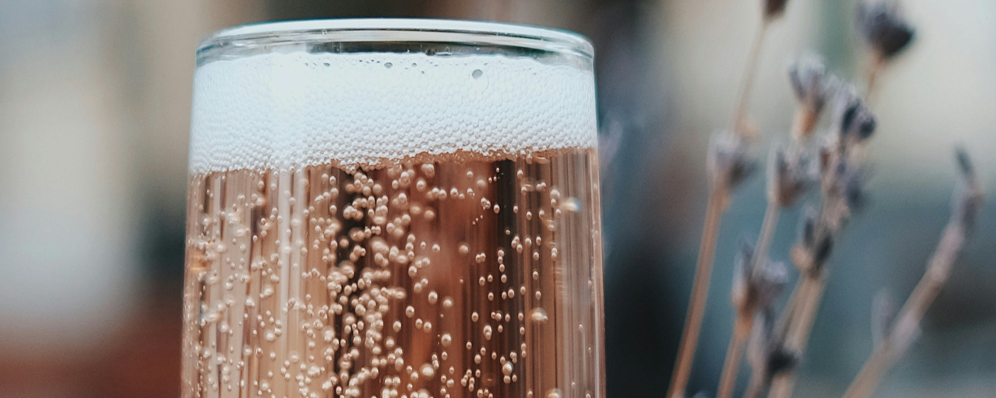 Mousserende wijn in de aanbieding